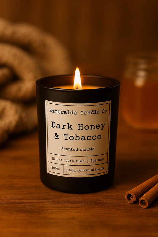 A Luxurious Winter Candle Experience, Dark Honey & Tobacco