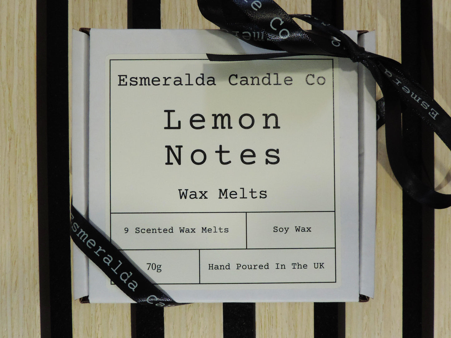 lemon notes scented wax melts x9 in a box with a ribbon. by Esmeralda candle co