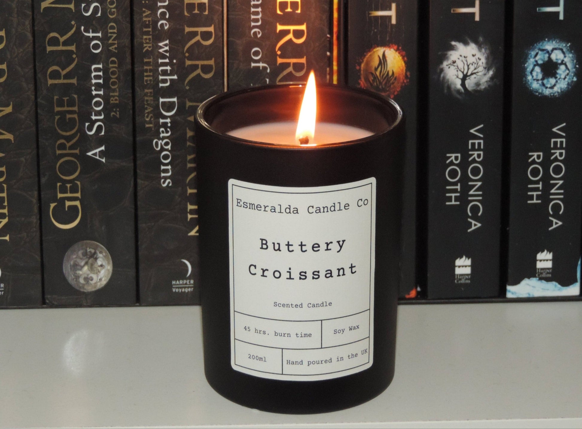 Buttery croissant candle burning